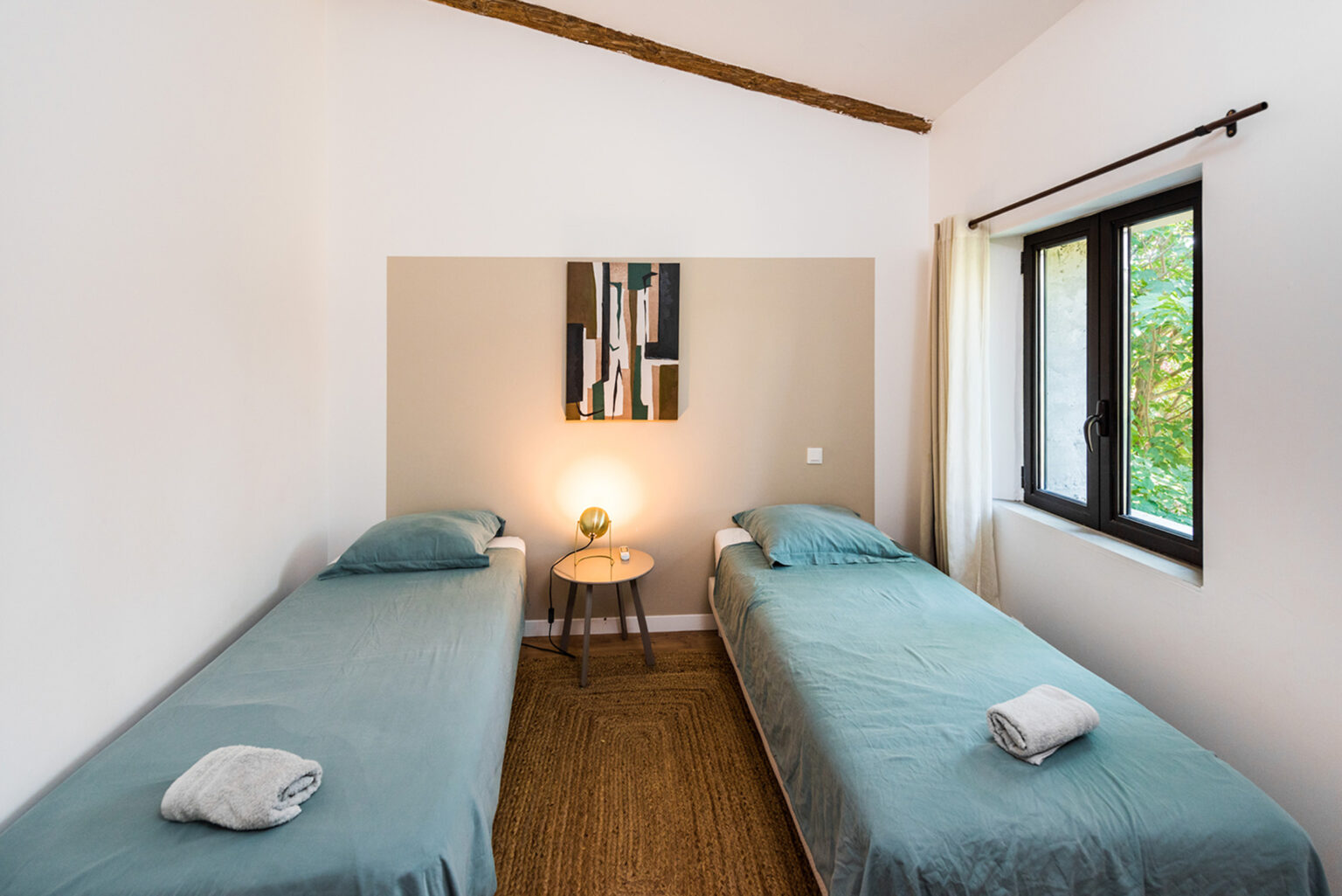 chambre - Gîte Iris - Domaine Sesquier à Mèze près de Montpellier accueil de groupe